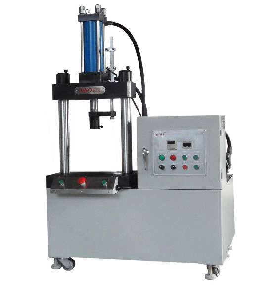 医生掀开奶罩边躁边狠狠躁视频